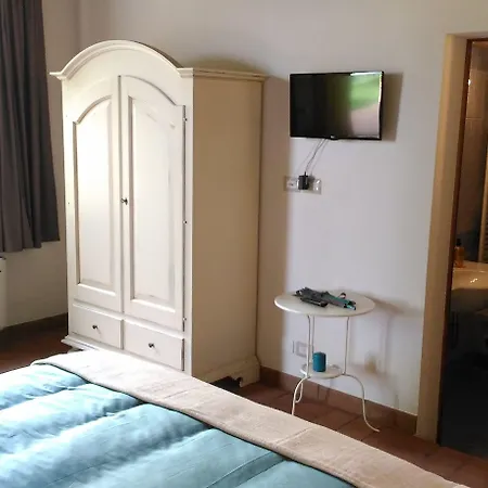 Capanna 1826 * سان جيمينيانو